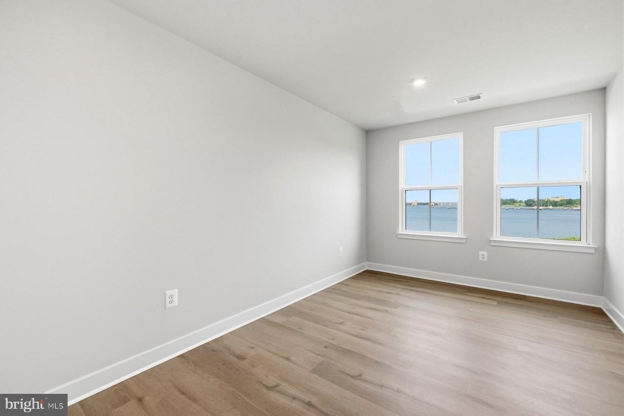 2268 Waterfront Way - Photo 5 of 34