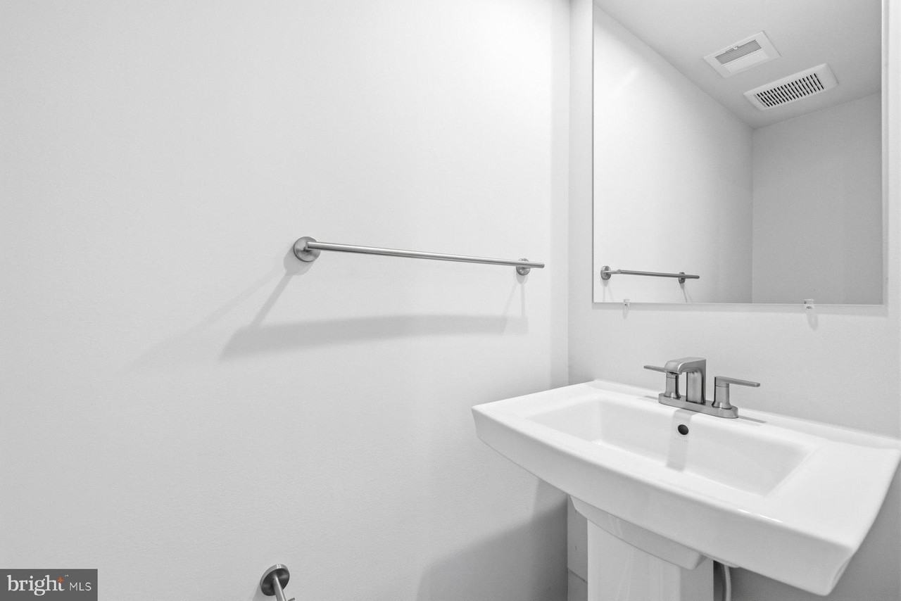 2268 Waterfront Way - Photo 6 of 34