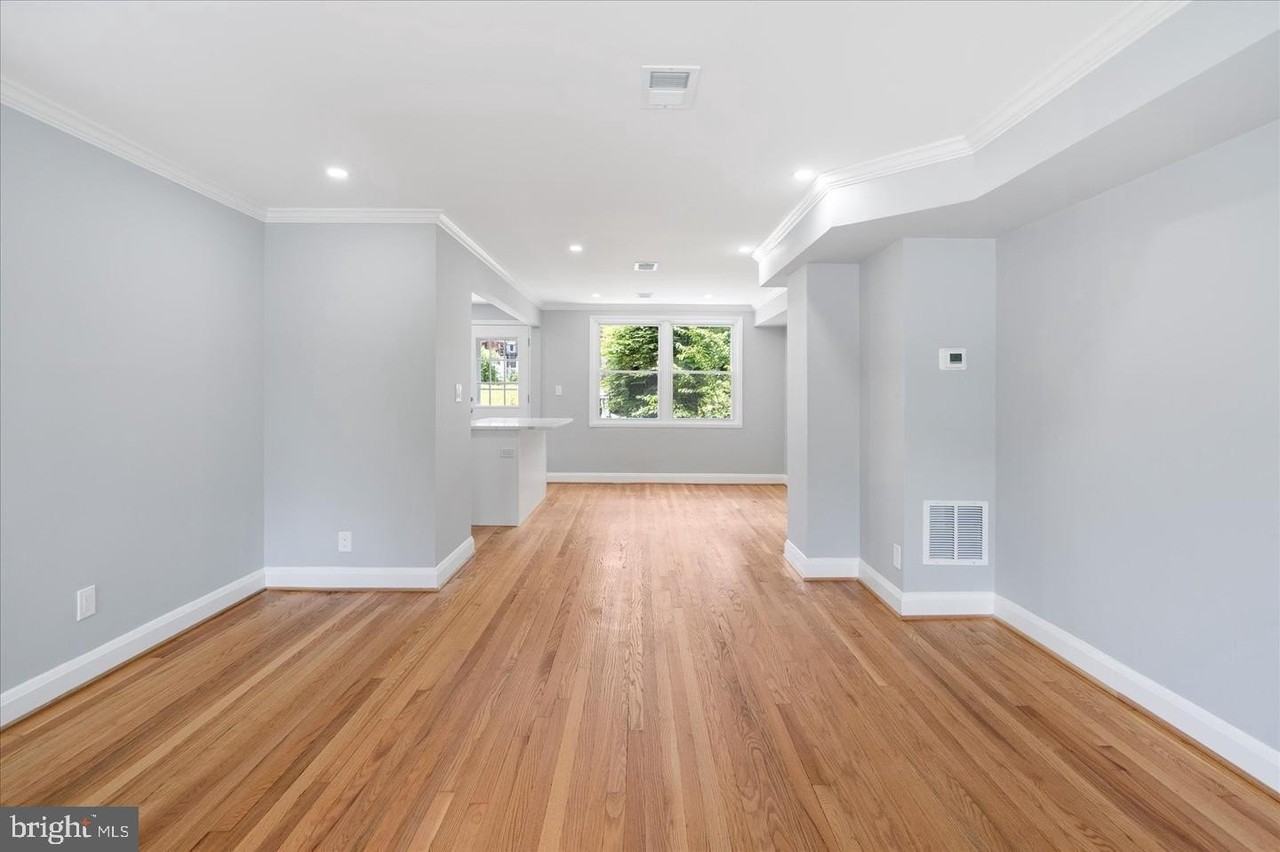 3551 Shannon Dr - Photo 4 of 14