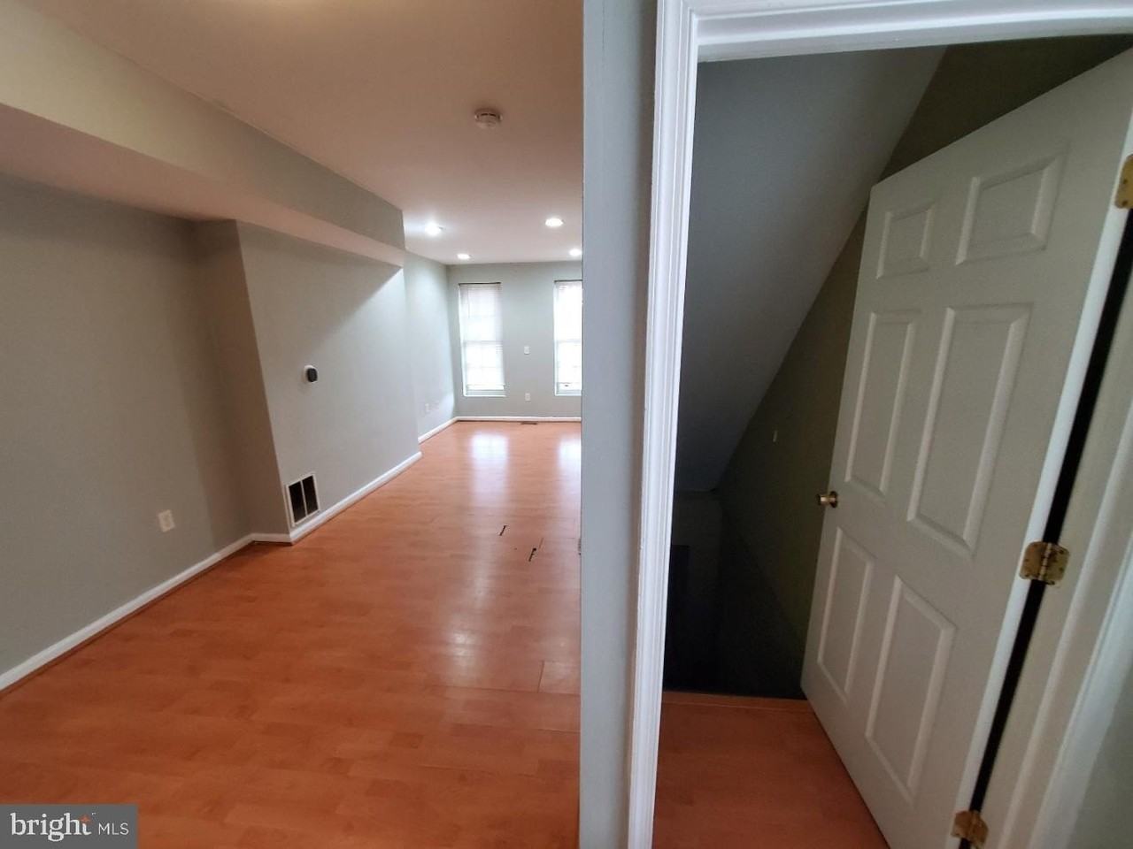 1424 W Pratt St #1 - Photo 6 of 20