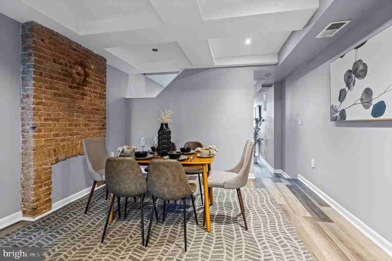 1629 E Oliver St - Photo 7 of 32