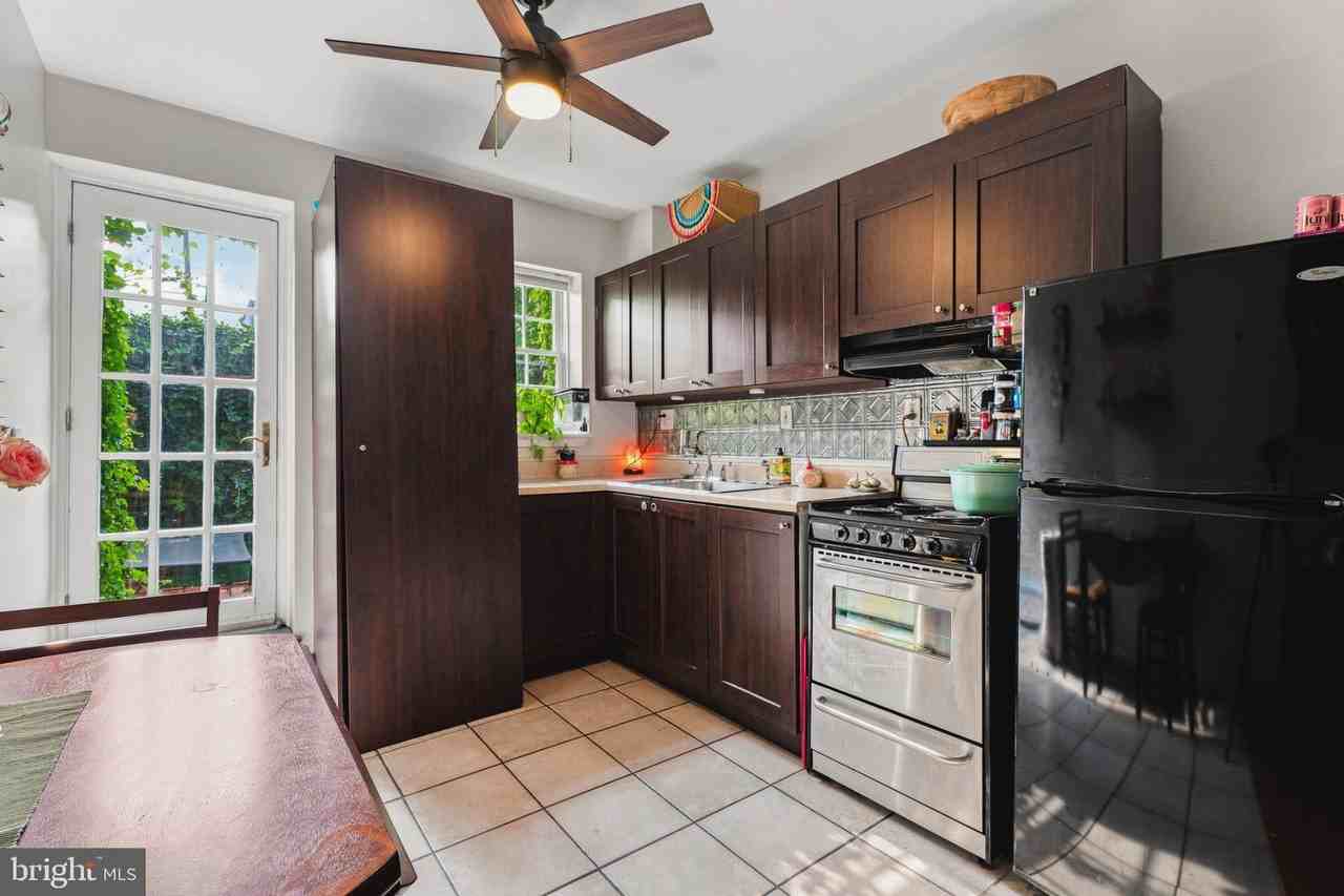402 S Dallas St - Photo 6 of 21