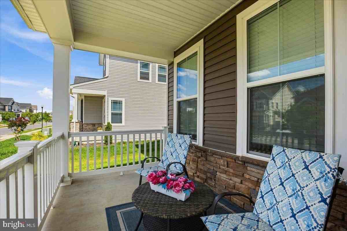 5688 Lewis Carroll Dr - Photo 5 of 50