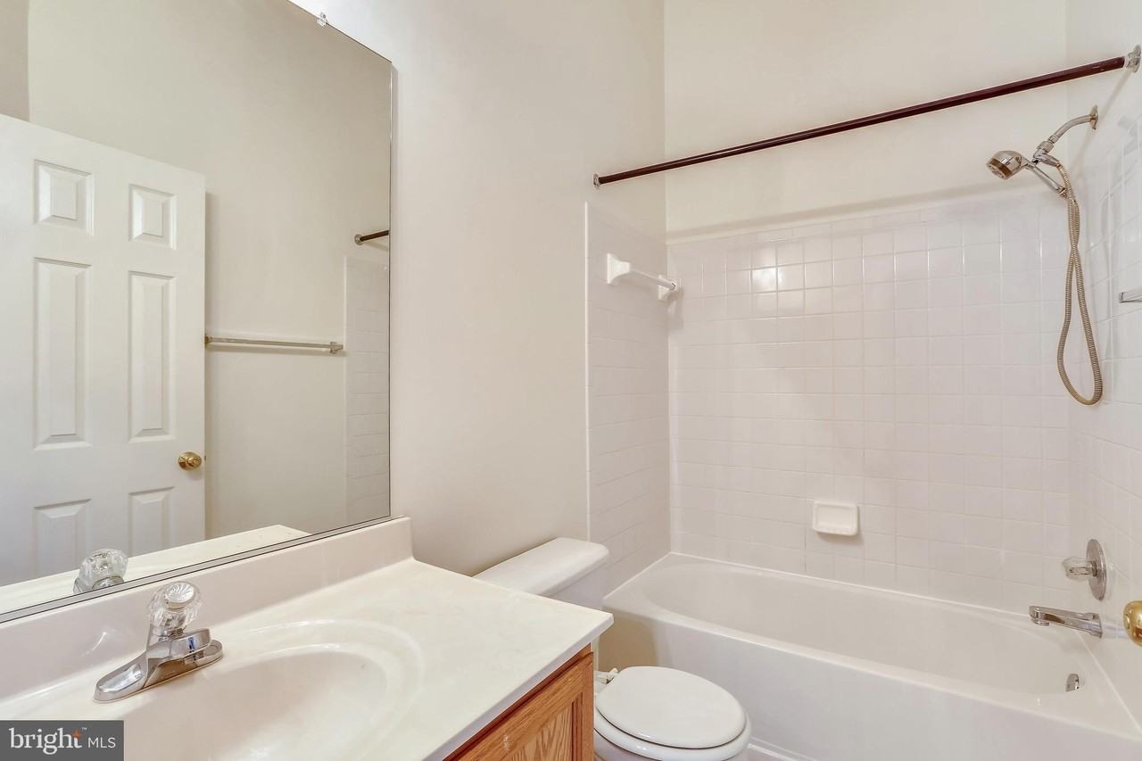 20606 Duck Pond Pl #5-504 - Photo 4 of 20