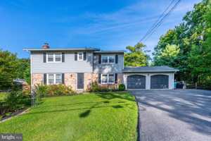 featured image of 7727 Laytonia Dr