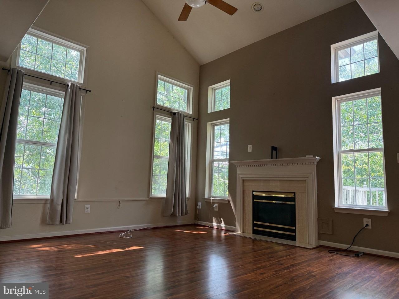 12933 Bridger Dr - Photo 4 of 12