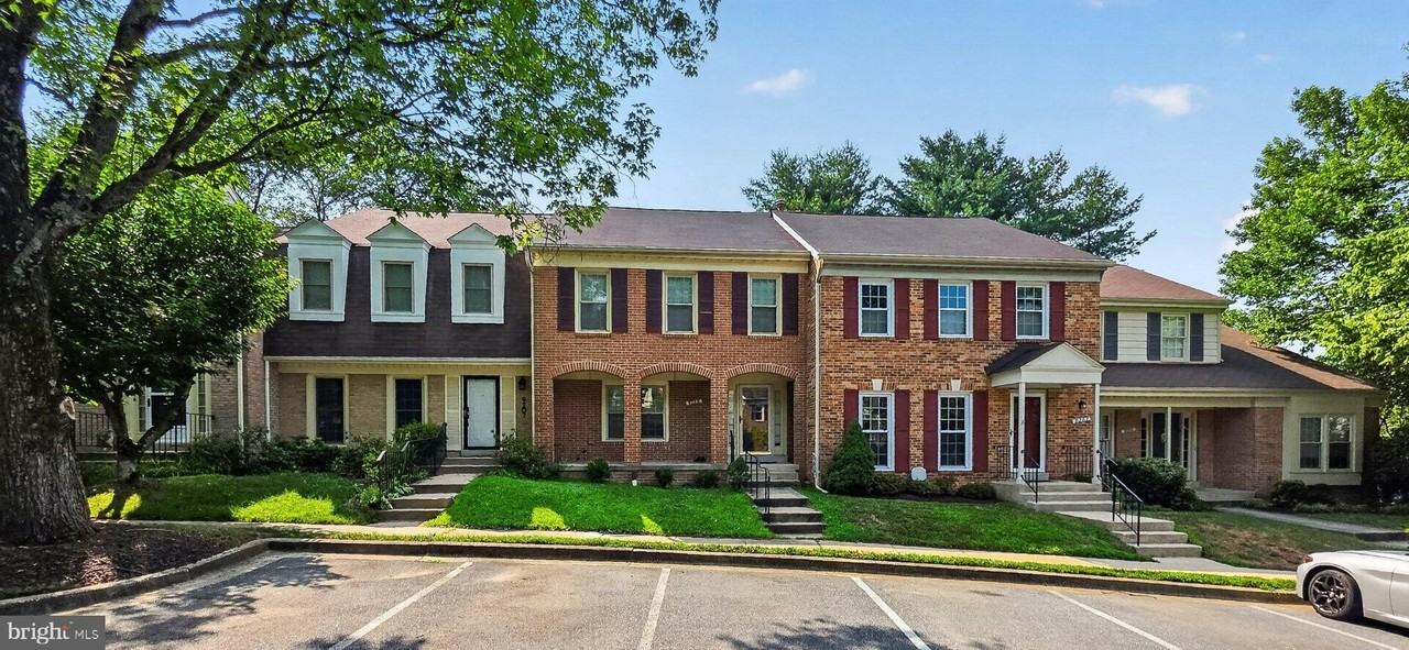 9205 Gatewater Ter - Photo 2 of 39