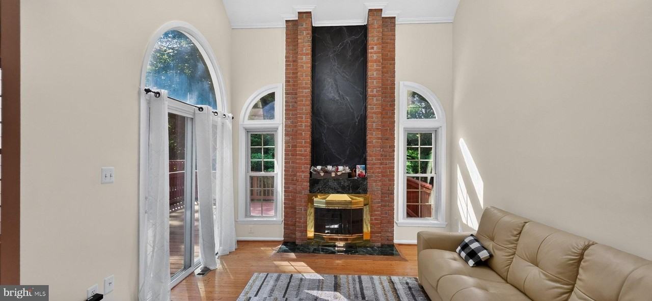 9205 Gatewater Ter - Photo 7 of 39