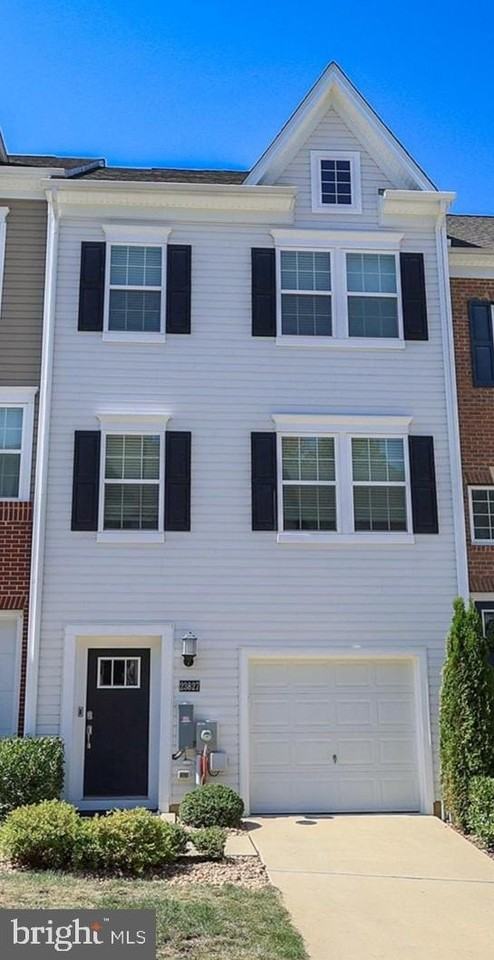 23827 Myrtle Glen Way - Photo 3 of 50