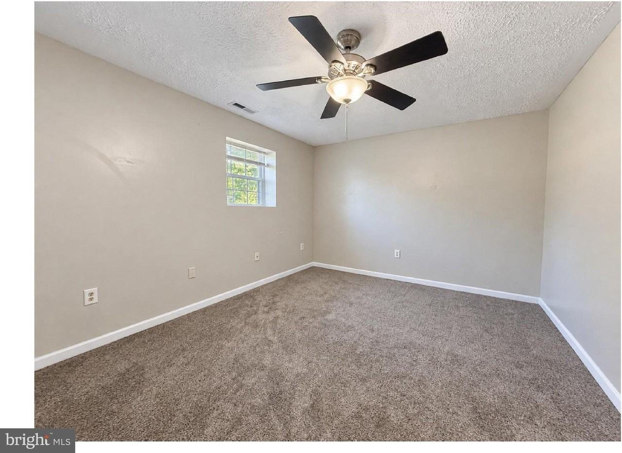 22254 Linwood Way - Photo 3 of 7