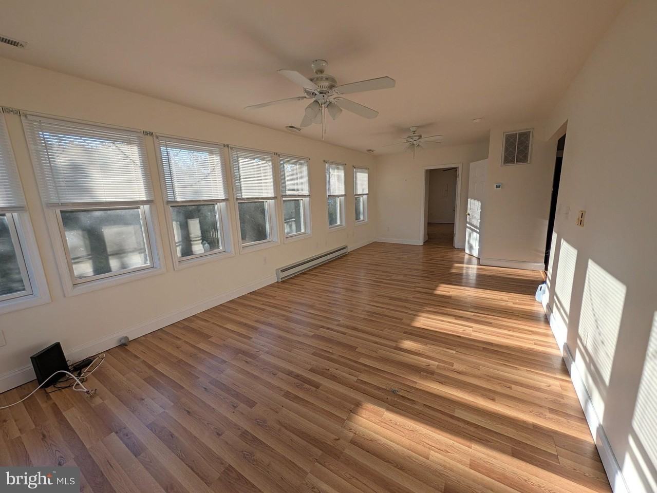 7491 BEACH Avenue #3 - Photo 6 of 30