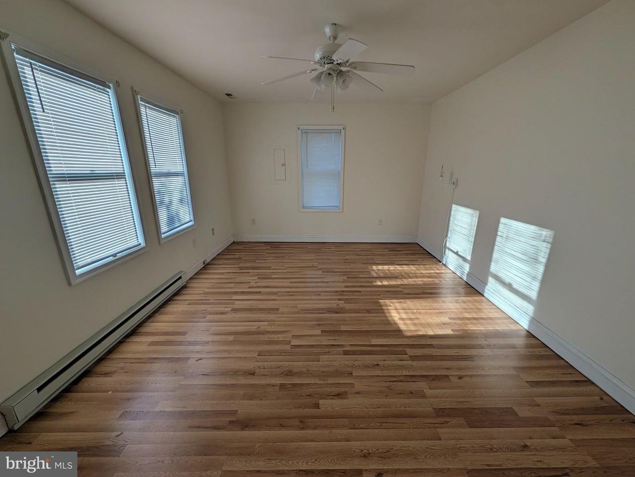 7491 BEACH Avenue #3 - Photo 7 of 30
