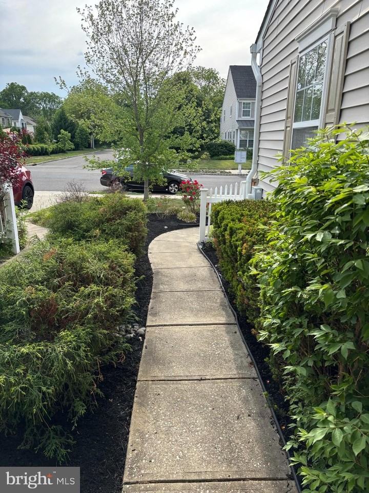 26 Spinnaker Dr - Photo 4 of 50