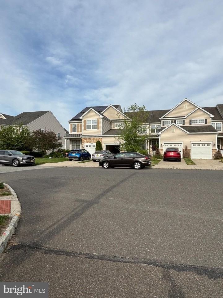 26 Spinnaker Dr - Photo 5 of 50