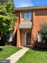 122 Caernarvon Ct - Photo 1 of 1