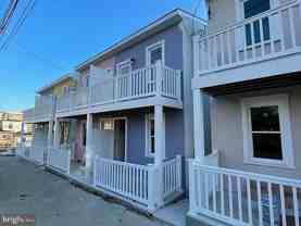 114 E Cedar St - Photo 1 of 1