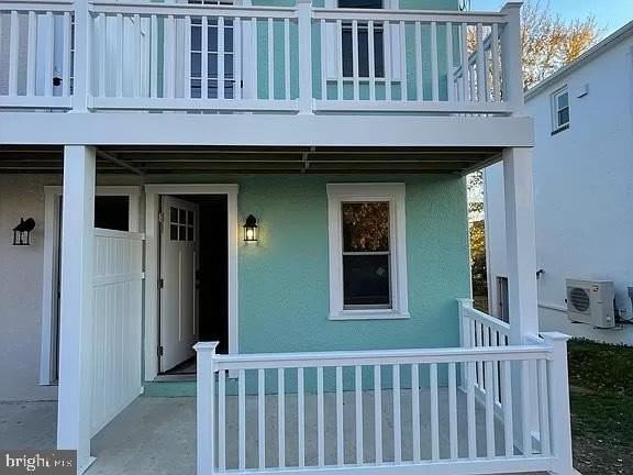 114 E Cedar St - Photo 2 of 19