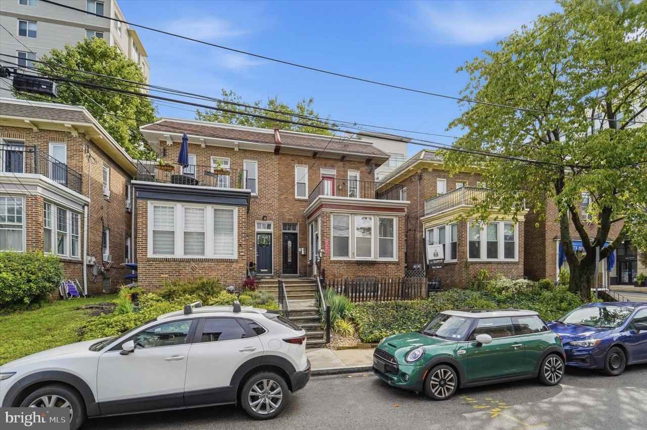1 W Athens Ave #D