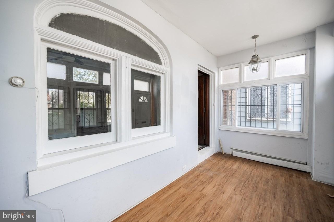 5002 Chestnut St - Photo 6 of 34
