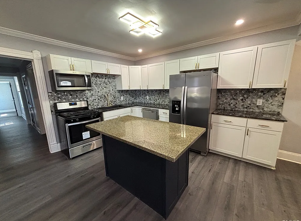 109 Westcott - Rms 4, 5 - Photo 2 of 18