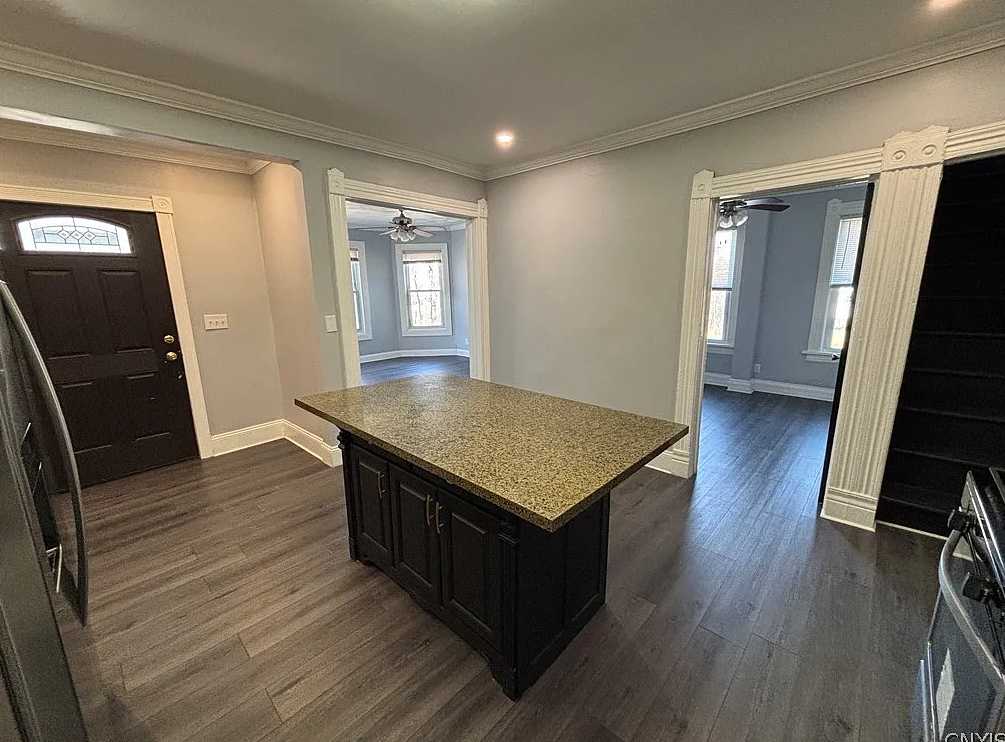 109 Westcott - Rms 4, 5 - Photo 5 of 18