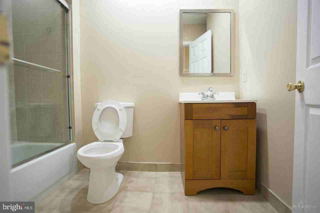 2321 E Boston St - Photo 7 of 8