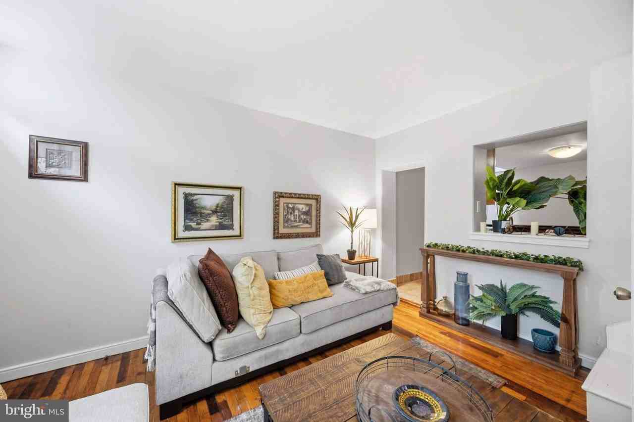 725 Pemberton St #10 - Photo 6 of 28