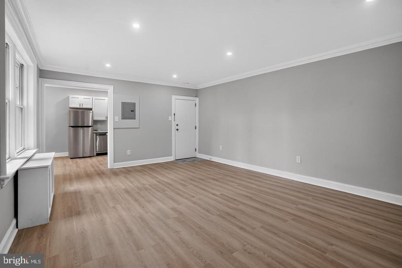 4637 Pine St #D410 - Photo 5 of 29