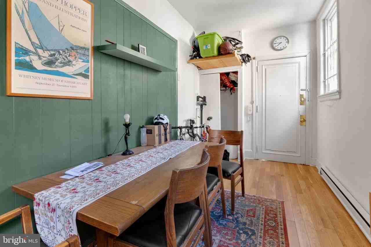 916 Pine St #2F - Photo 3 of 17