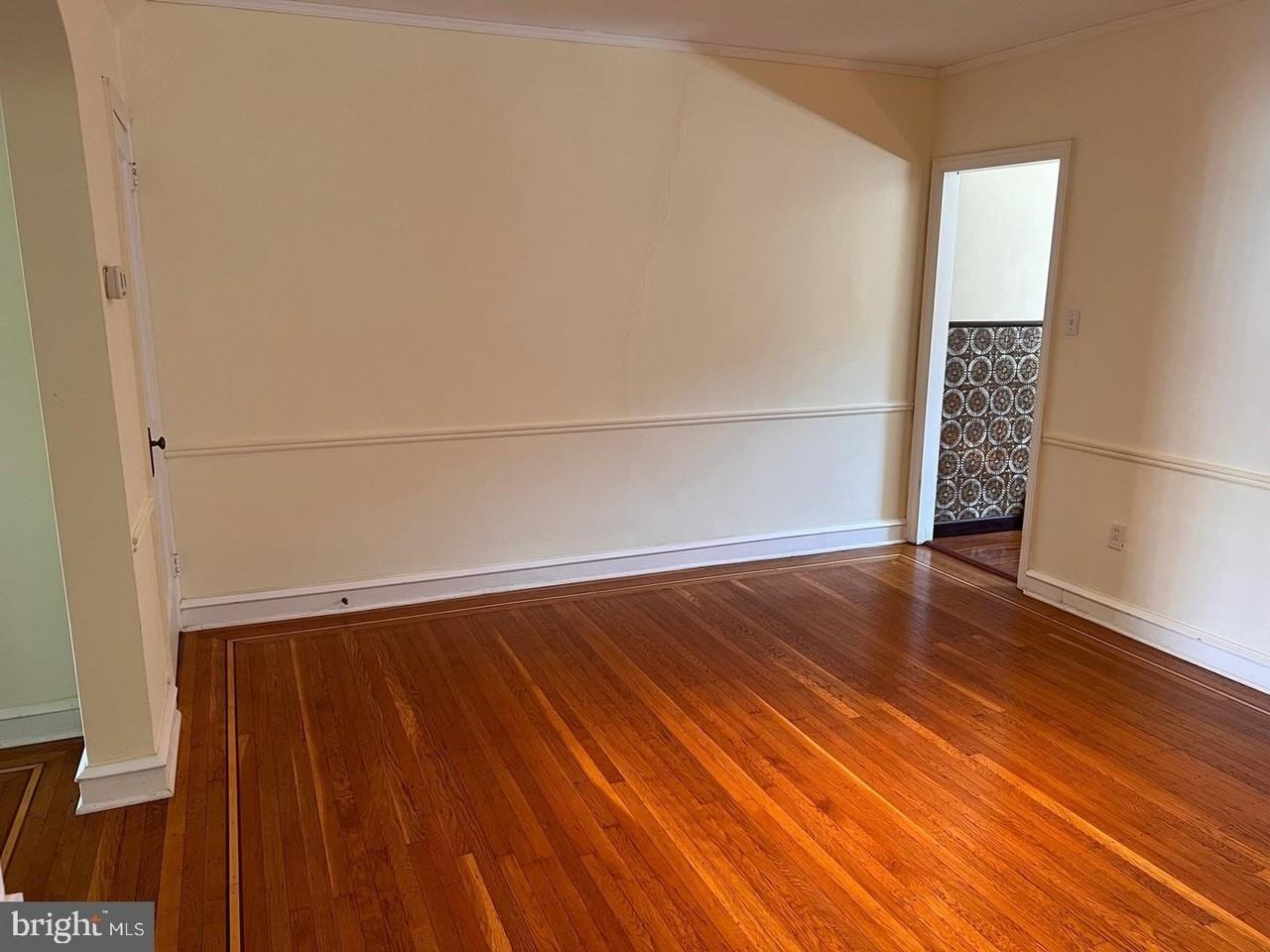 360 E Gorgas Ln - Photo 6 of 17