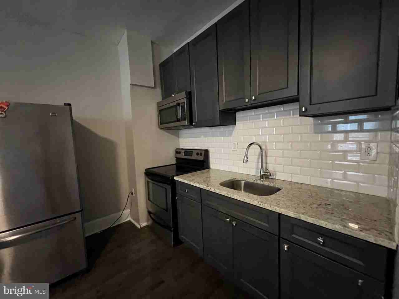 521 S 41st St #1R