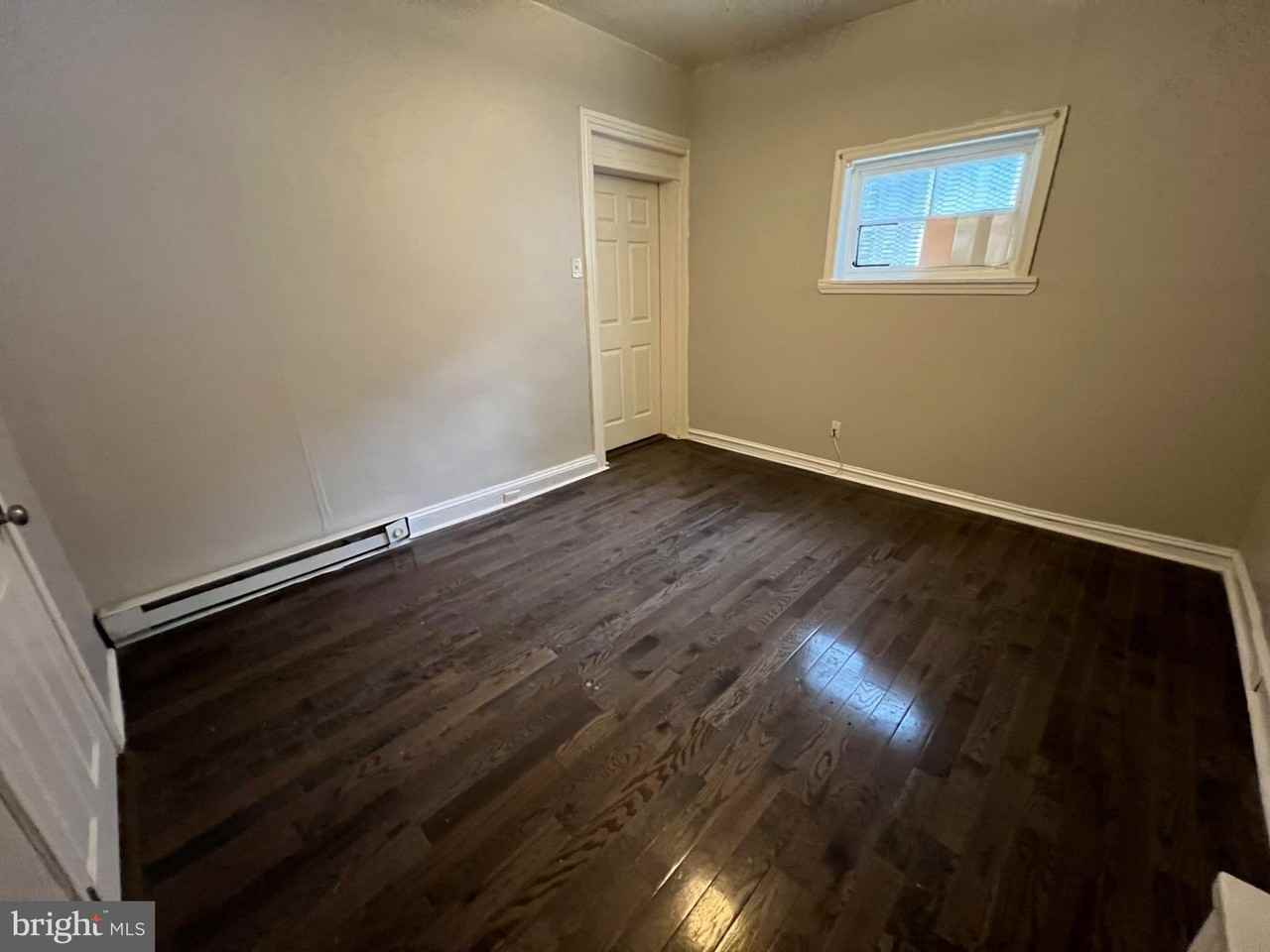 521 S 41st St #1R - Photo 5 of 12