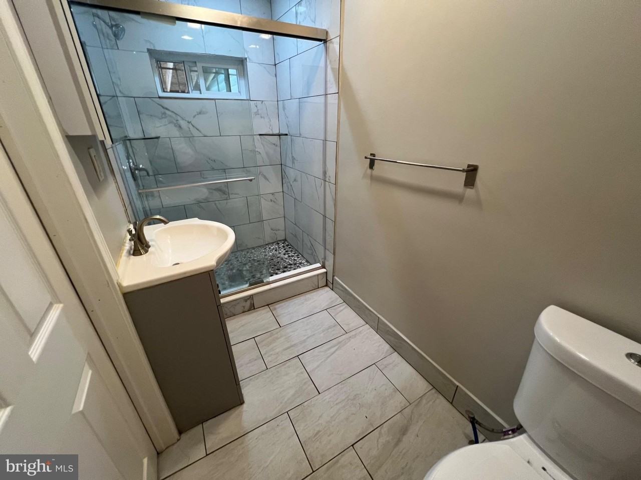 521 S 41st St #1R - Photo 6 of 12