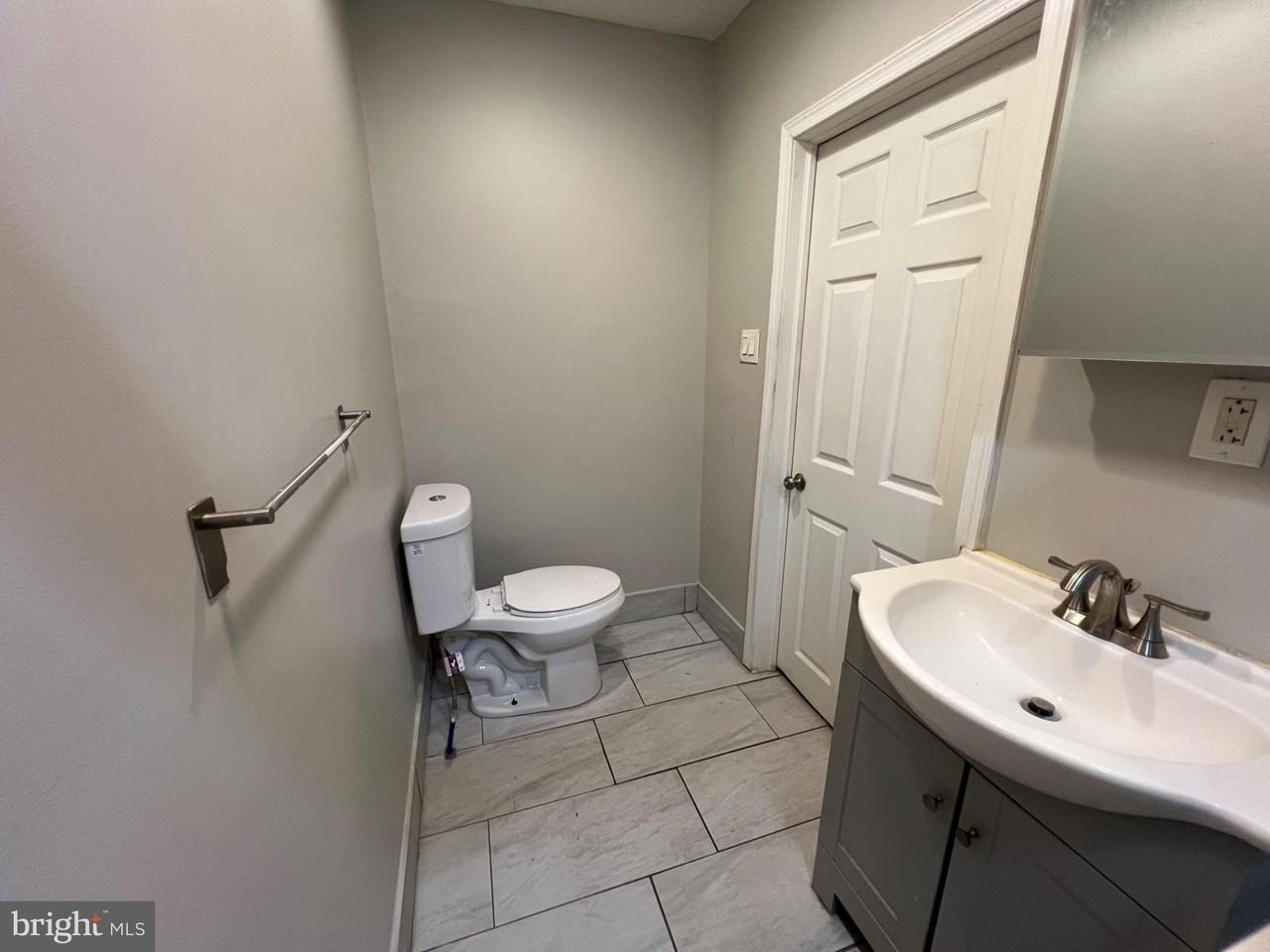 521 S 41st St #1R - Photo 7 of 12