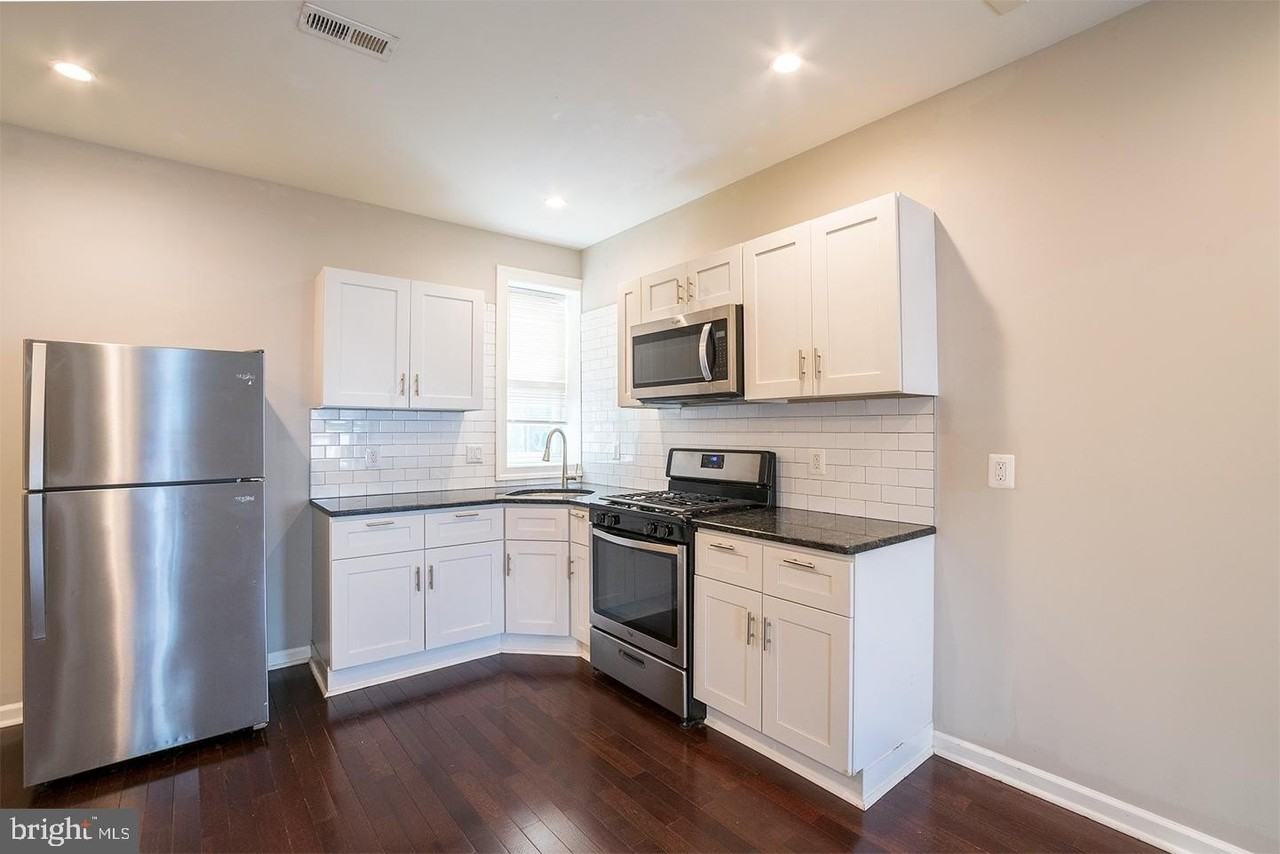 723 S 56th St #B - Photo 2 of 9