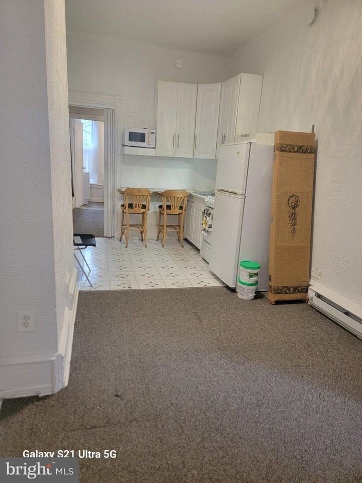 214 Buckingham Pl #1 - Photo 3 of 14