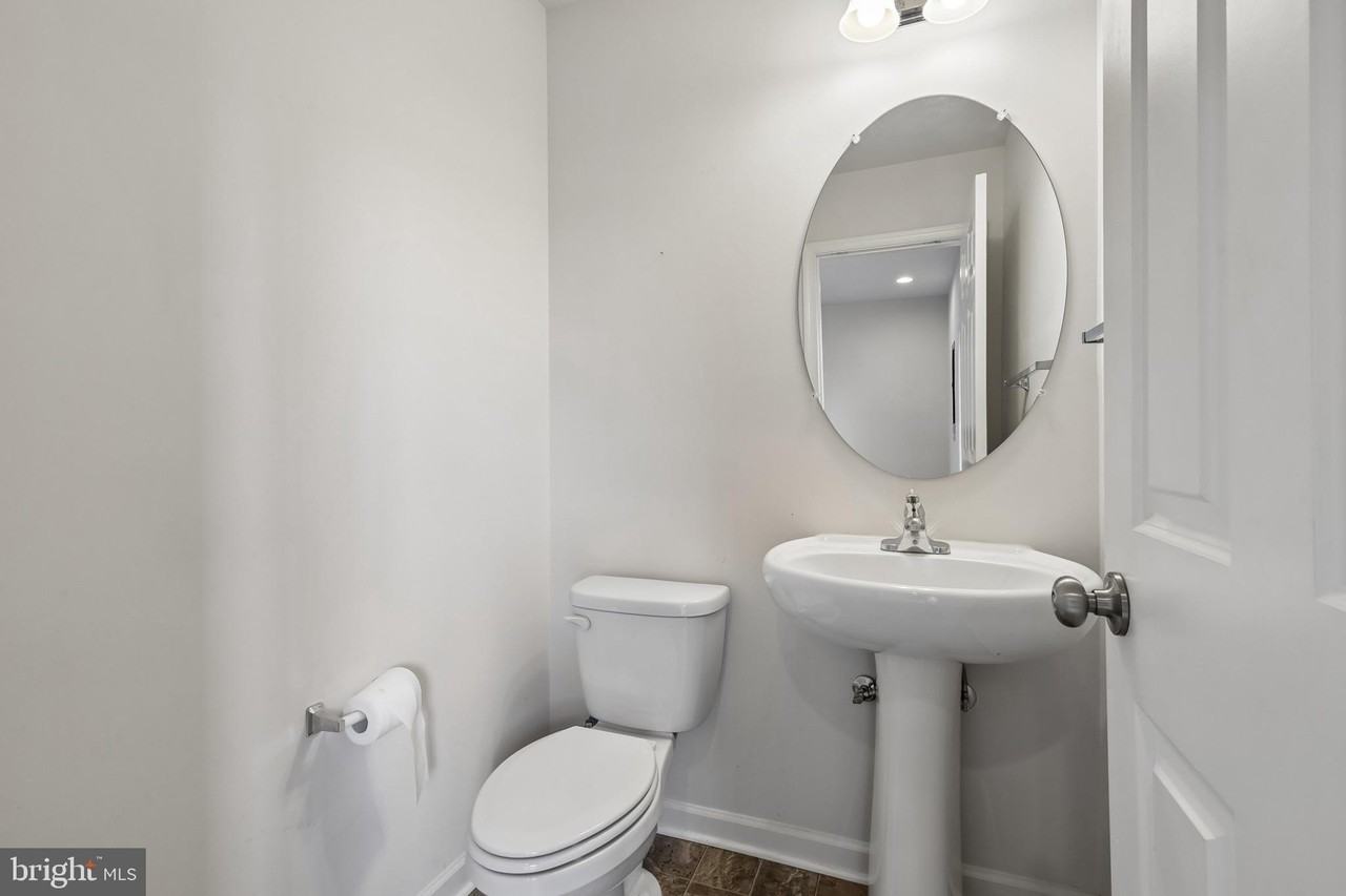 215 Starry Way Dr - Photo 5 of 11