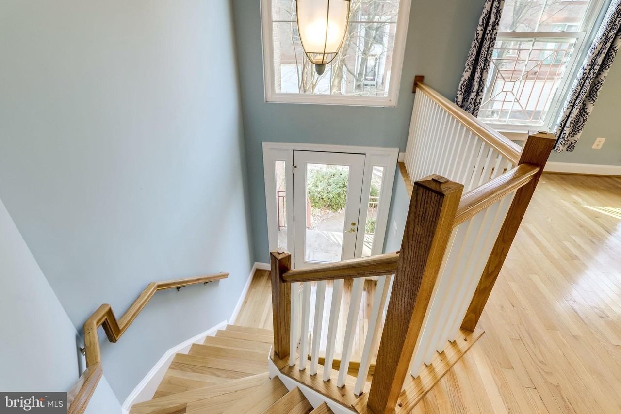 11472 Waterhaven Ct - Photo 5 of 45