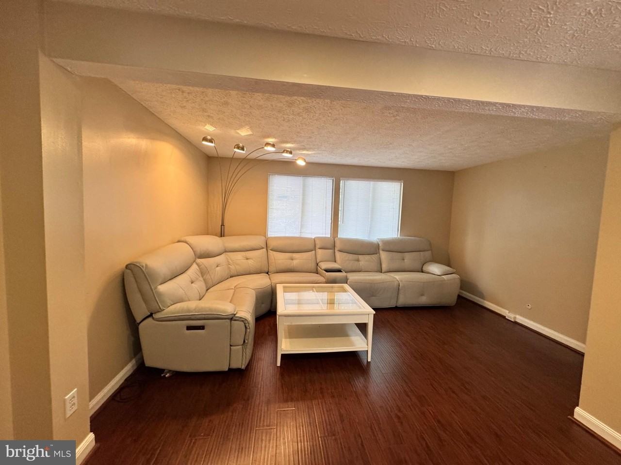 8562 Koluder Ct - Photo 5 of 14