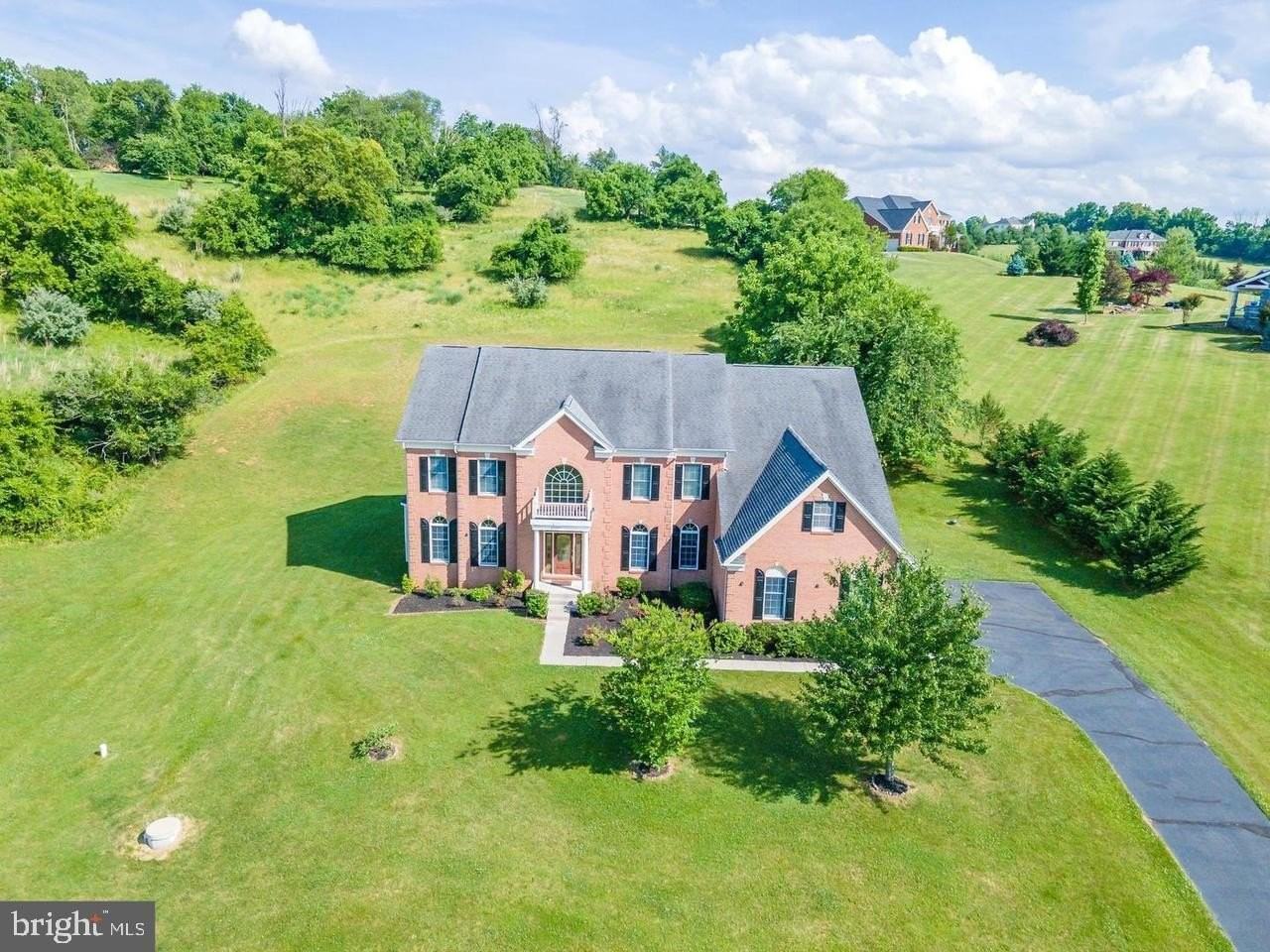 15000 Barlow Dr - Photo 4 of 39