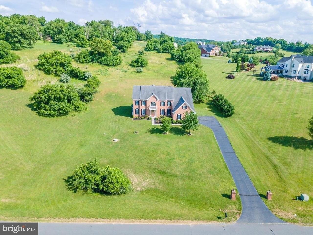 15000 Barlow Dr - Photo 5 of 39