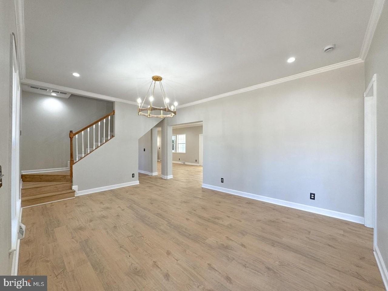 3631 Breaknock Rd - Photo 4 of 28