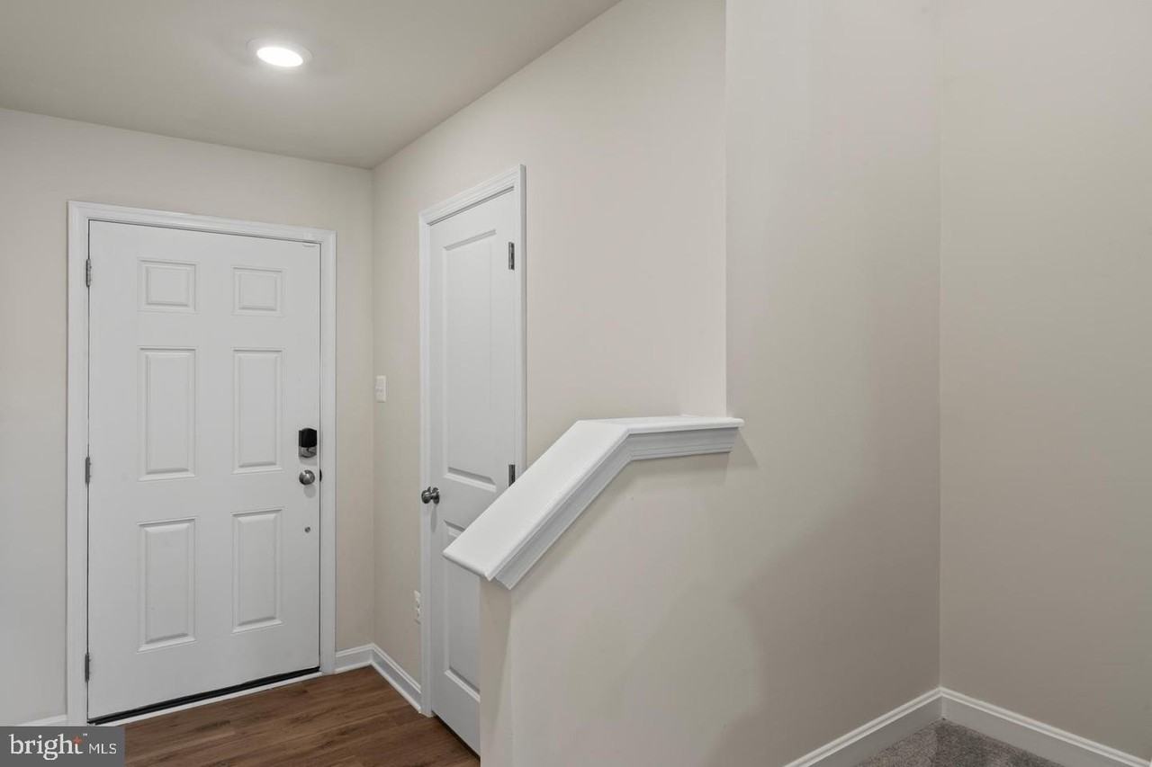 51 Arsberg Dr - Photo 4 of 45