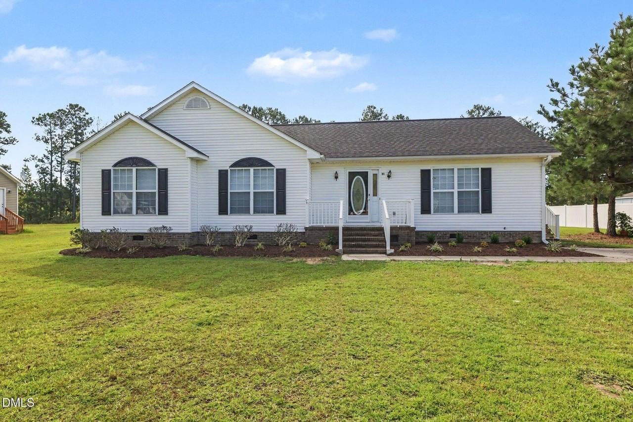 148 Clear Water Dr - Photo 2 of 28