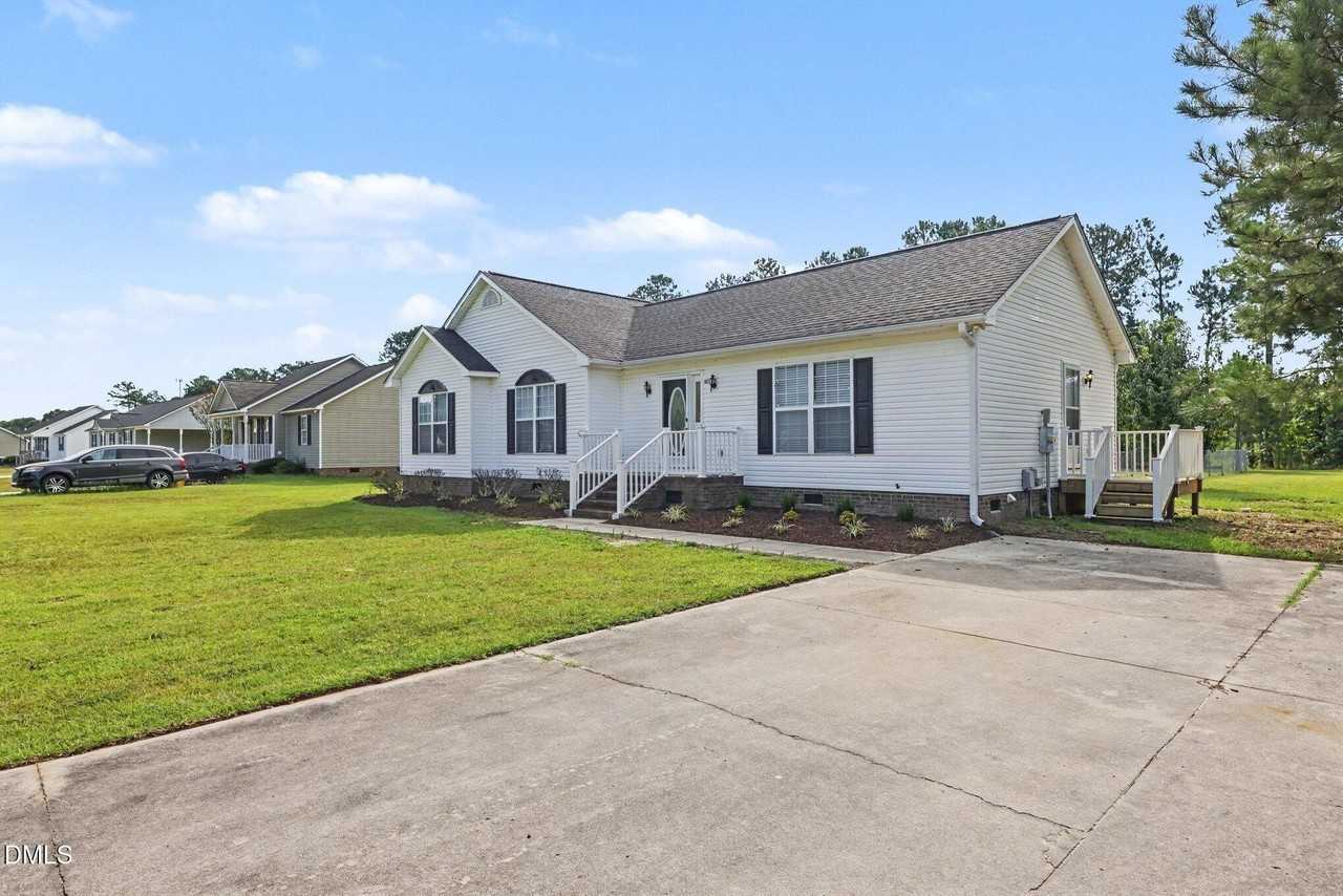 148 Clear Water Dr - Photo 3 of 28