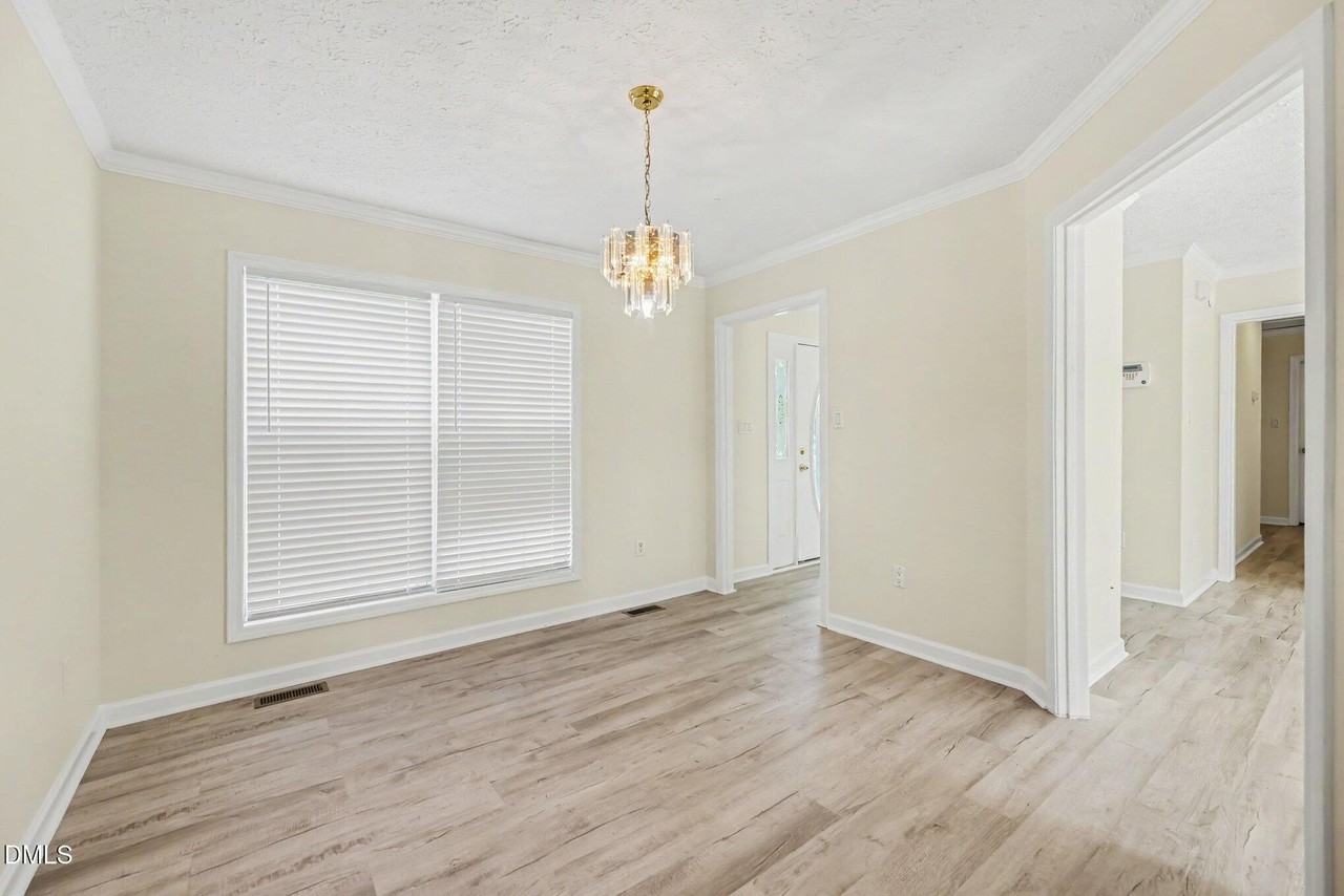 148 Clear Water Dr - Photo 7 of 28