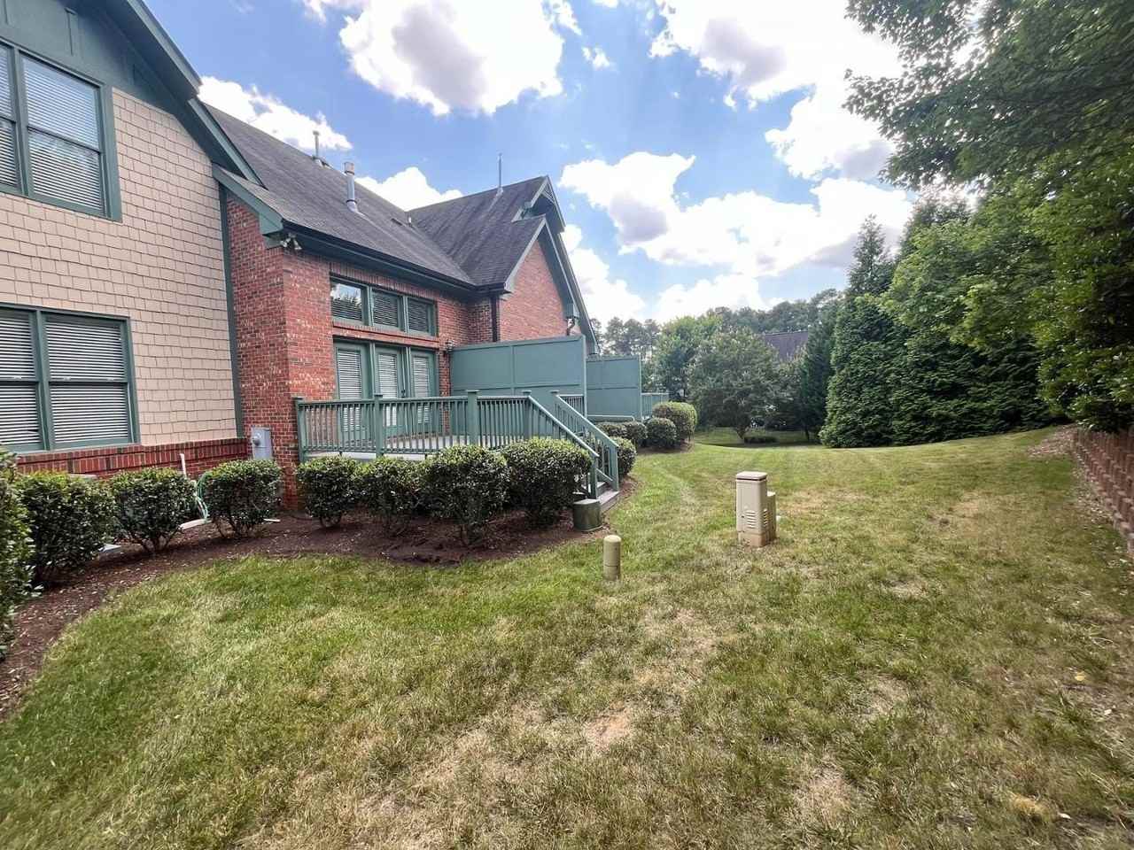 8012 Lloyd Allyns Way - Photo 3 of 30