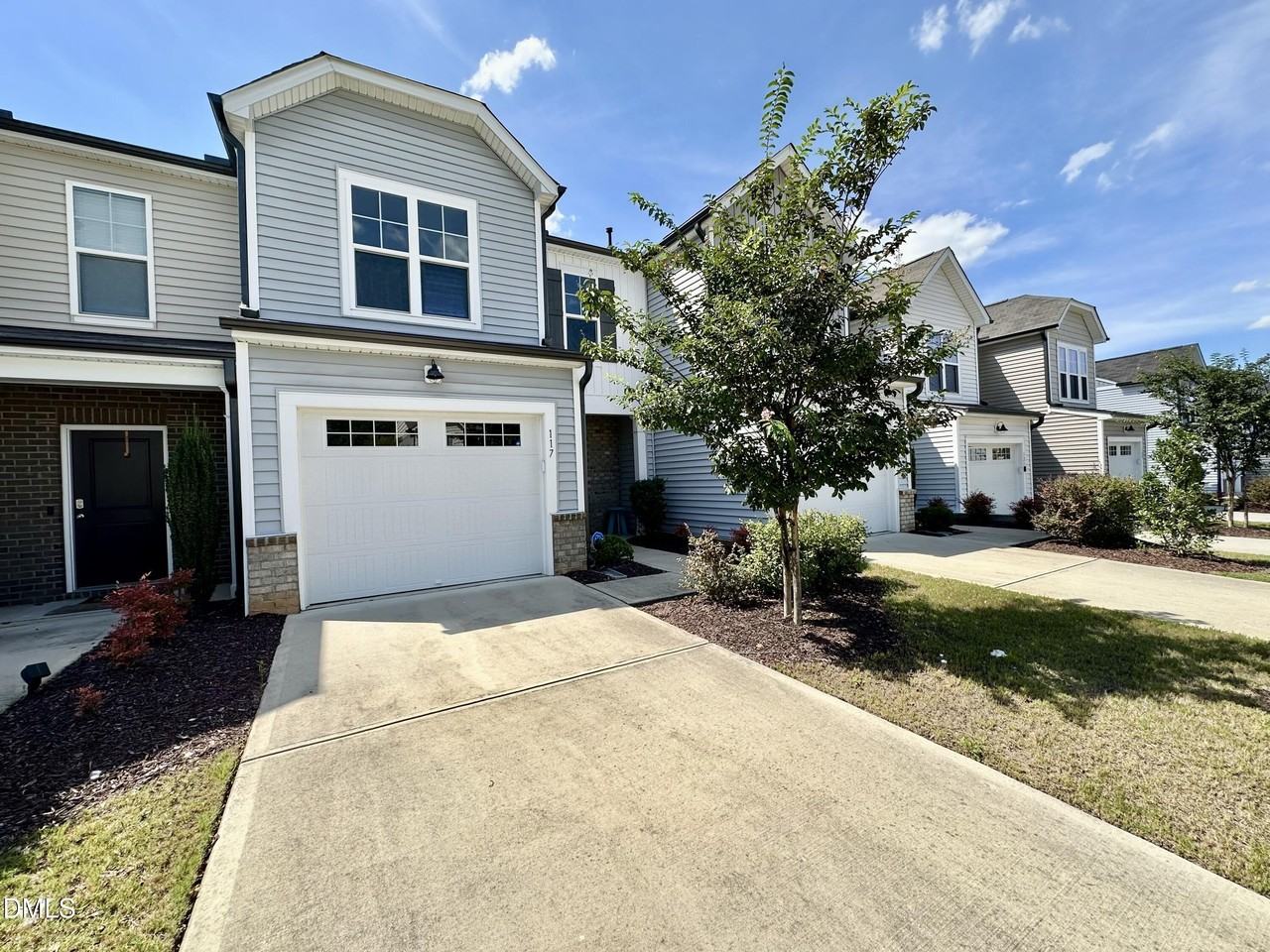 117 Woodford Reserve Ct - Photo 2 of 25