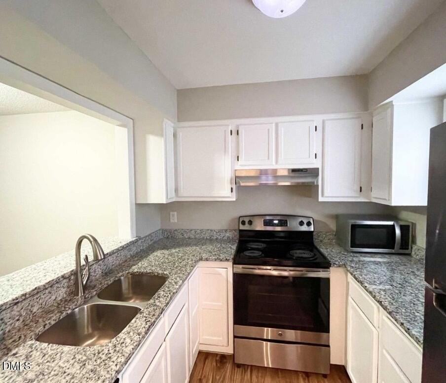 6221 Tributary Dr - Photo 2 of 20