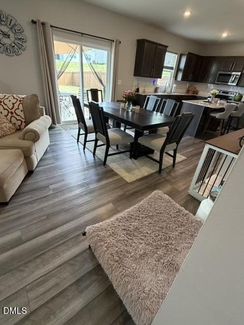 3509 Arctic Brook St - Photo 5 of 22